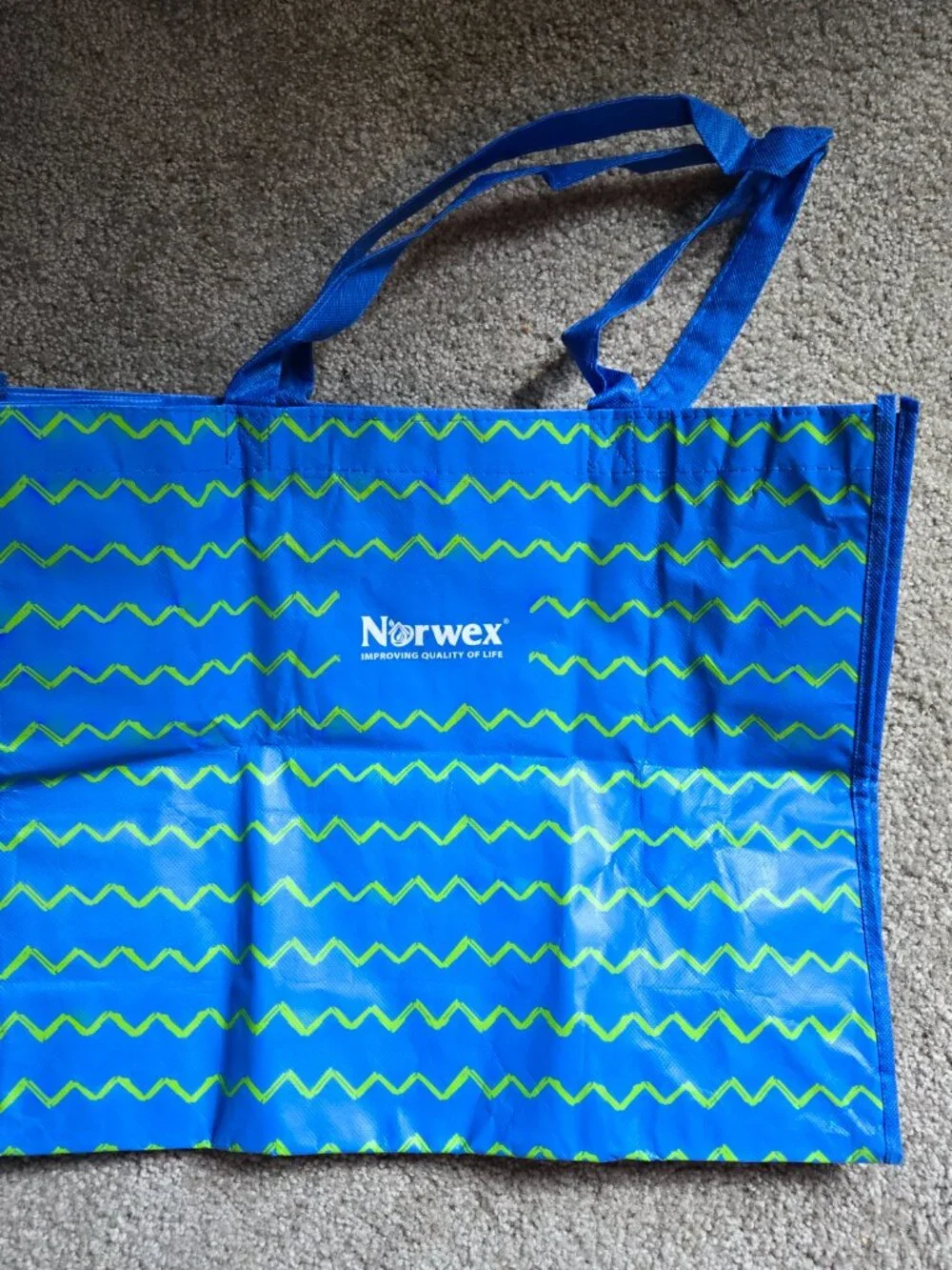 Set of 3 Norwex Tote Bags with Holder
